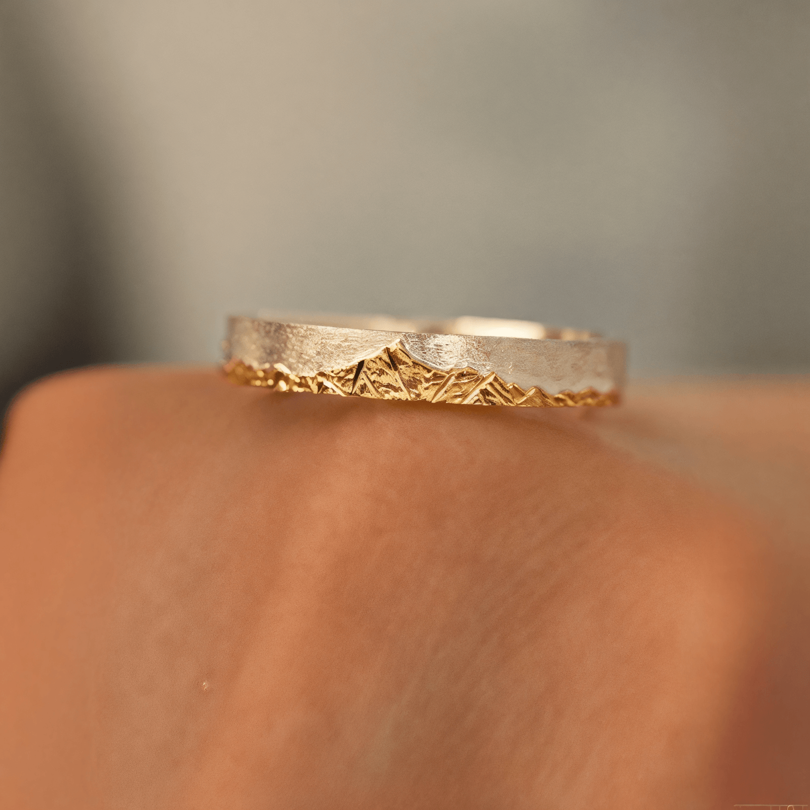 【Mt. Saint Elias】 Hand-Engraved Mount Mens/Womens Wedding Ring