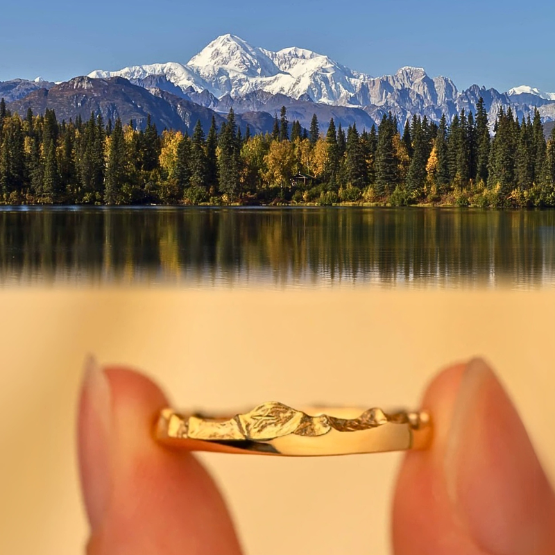 【Mt. Denali】Gold Hand-Engraved Mount Wedding Ring