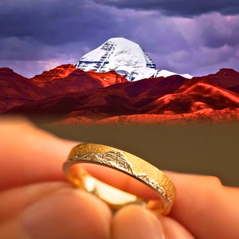 【Mt. Kailash】 Gold Hand-Engraved Mount Wedding Ring
