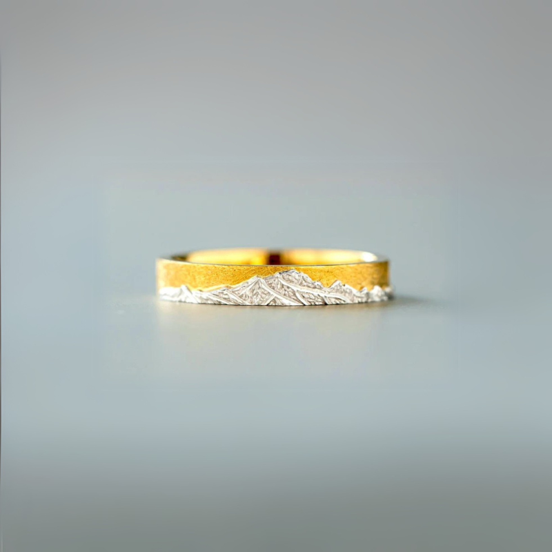 【Mt. Rainier】 Gold Hand-Engraved Mount Wedding Ring