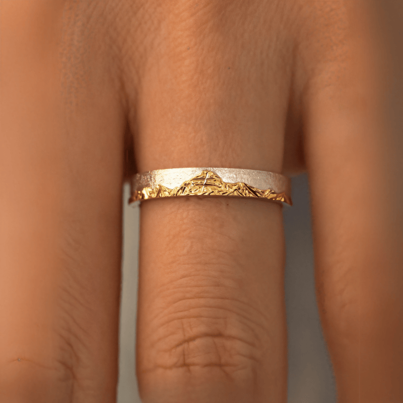【Mt. Denali】Hand-Engraved Mount Mens/Womens Wedding Ring