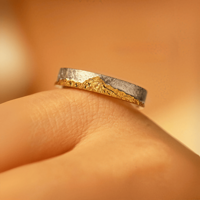 【Mt. Denali】Hand-Engraved Mount Mens/Womens Wedding Ring