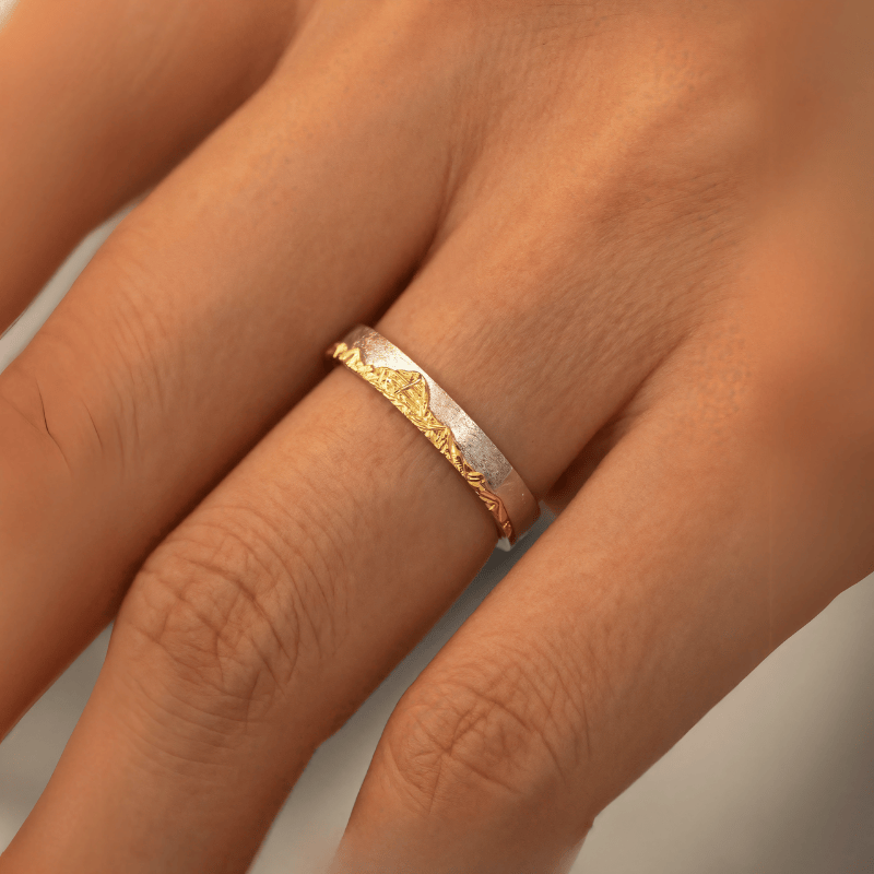 【Mt. Denali】Hand-Engraved Mount Mens/Womens Wedding Ring