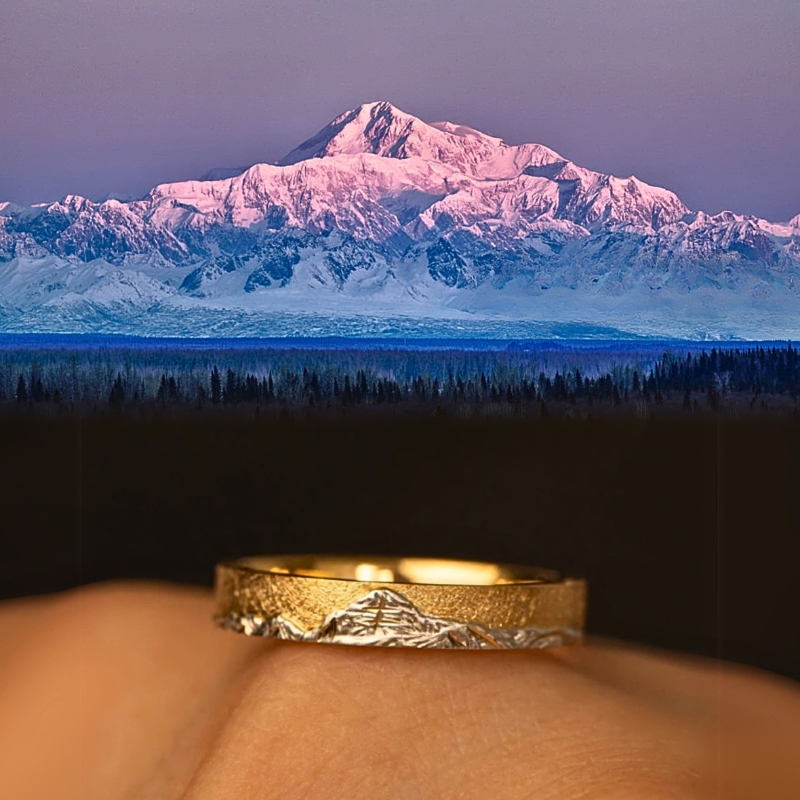 【Mt. Denali】 Gold Hand-Engraved Mount  Wedding Ring